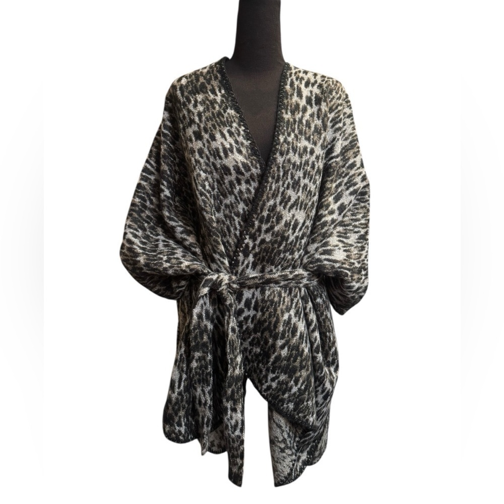 ANNE KLEIN OS Leopard Print Cozy Shawl Wrap Sweater Belted Gray Black EUC